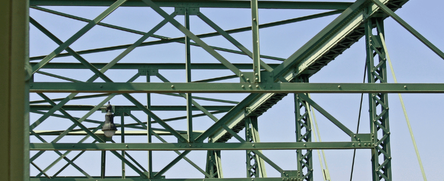Features in Spotlight: Model and Analyze Beam Structures Faster and Easier